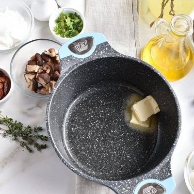 Shiitake Oyster Mushroom Soup recipe - step 1