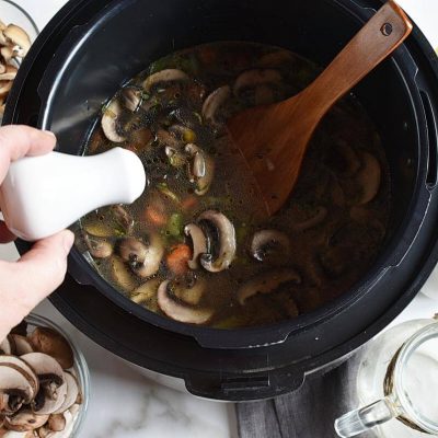 Vegan Instant Pot Mushroom Soup Recipe - Cook.me Recipes