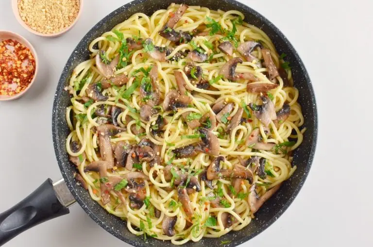 Step 8 - 15-Minute Garlic Mushroom Pasta