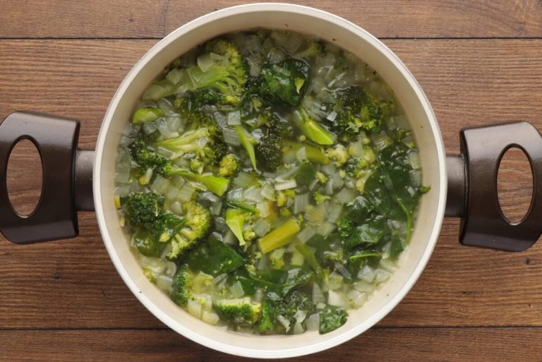 Step 3 - Healthy Vegan Broccoli & Basil Soup