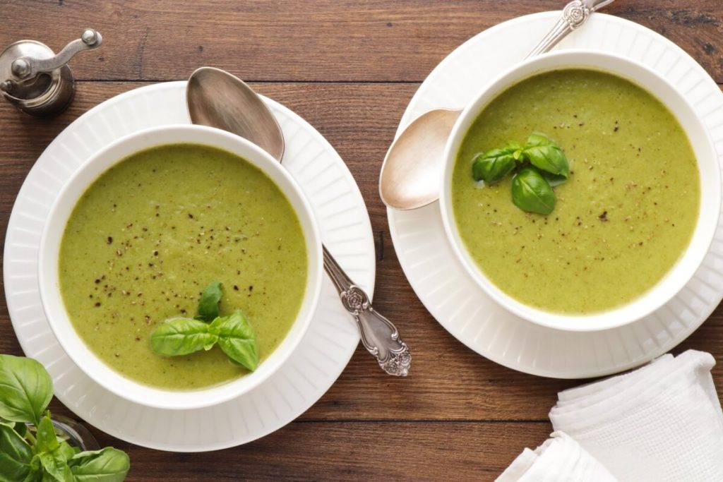 How to serve Healthy Vegan Broccoli & Basil Soup