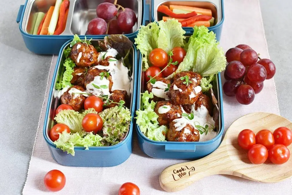 Buffalo Chicken Meatballs Bento Box
