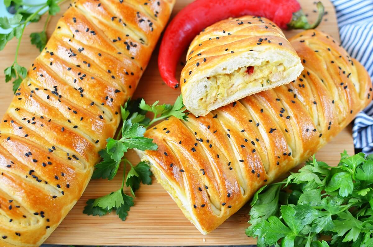 Easy Braided Chicken Bread Recipe-How To Make Easy Braided Chicken Bread-Easy Braided Chicken Bread