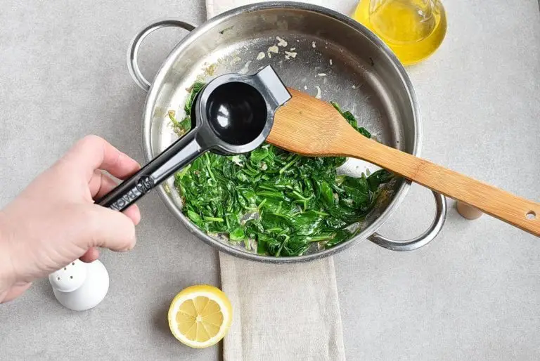 Step 4 - Easy Lemon-Ginger Spinach