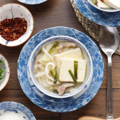 Korean Potato Soup with Beef - Gamjaguk Recipe-Simple Korean Potato Soup (Gamjaguk)-Korean Soup