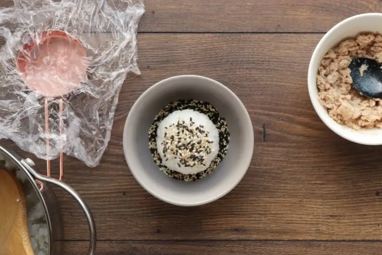 Step 7 - Korean Tuna Mayo Rice Balls