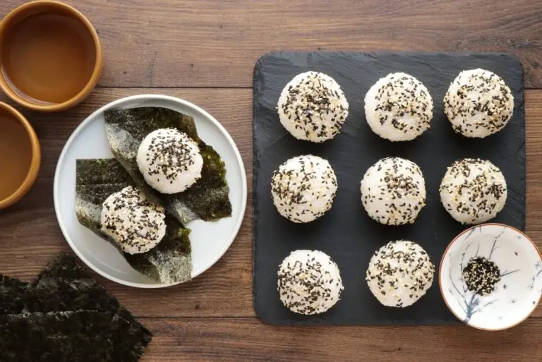 Step 8 - Korean Tuna Mayo Rice Balls