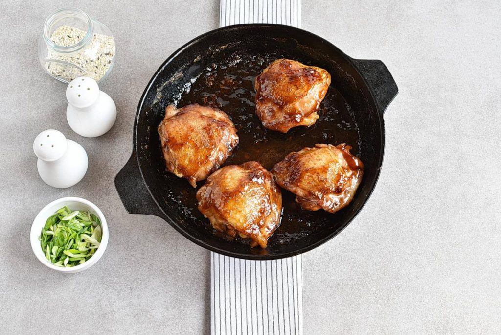 Meal-Prep Honey Sesame Chicken with Broccoli recipe - step 6