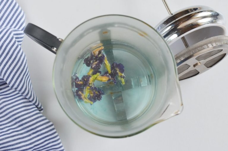 Step 2 - Butterfly Pea Flower Tea Latte