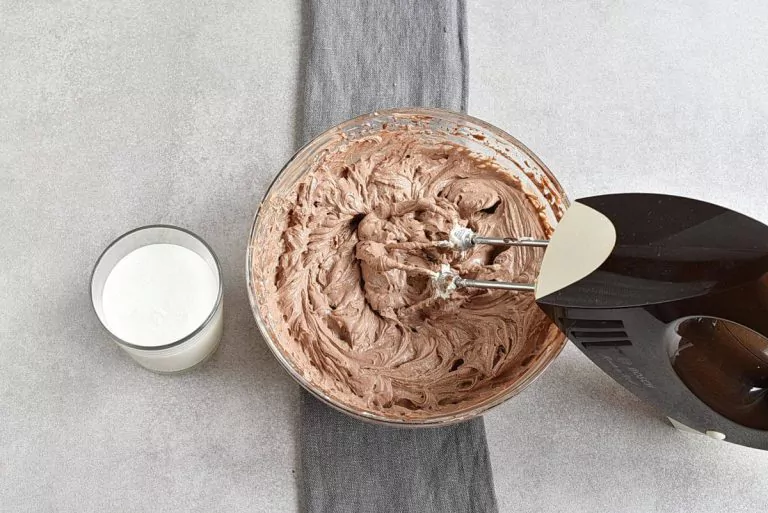 Step 6 - Chocolate Cream Cheese Pie