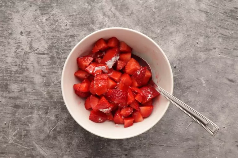Step 1 - Creamy Strawberry and Yogurt Dessert