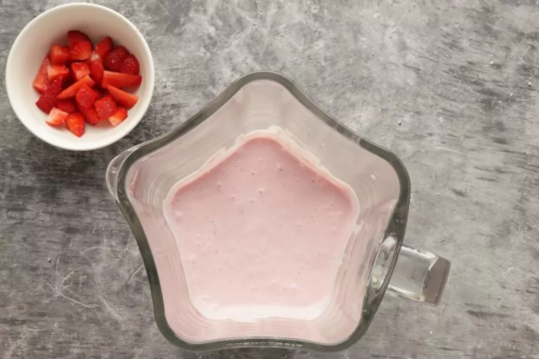 Step 3 - Creamy Strawberry and Yogurt Dessert