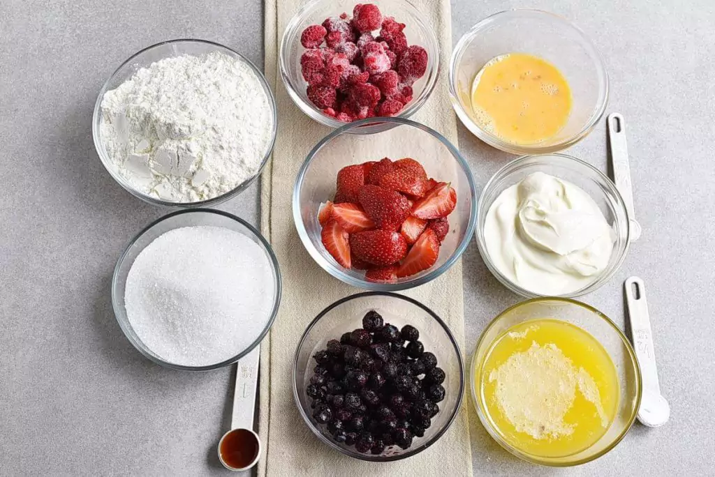 Ingredients for Easy Triple Berry Cake