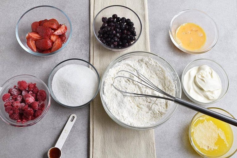 Step 2 - Easy Triple Berry Cake
