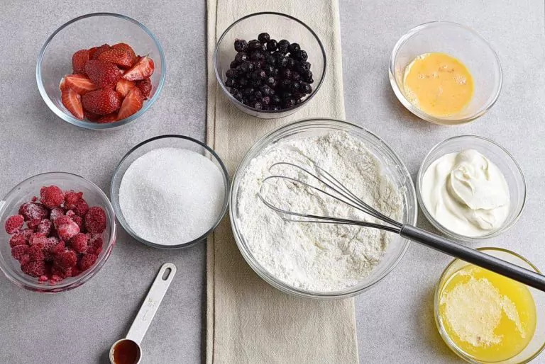 Step 2 - Easy Triple Berry Cake