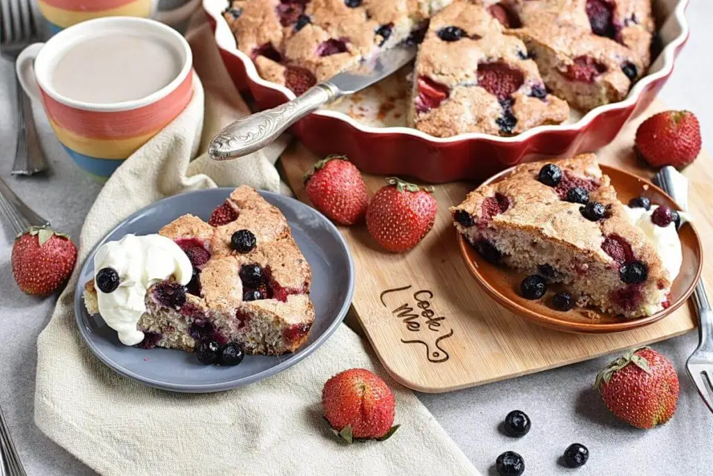 Easy Triple Berry Cake
