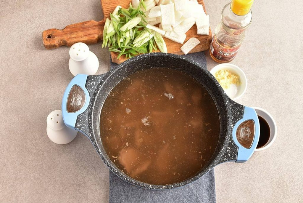 Korean Beef & Radish Soup – Soegogi Muguk recipe - step 4
