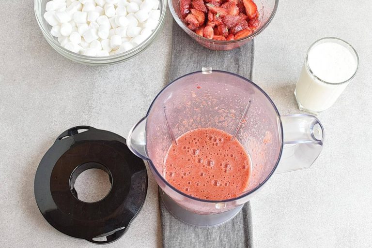 Step 3 - Marshmallow Strawberry Mousse