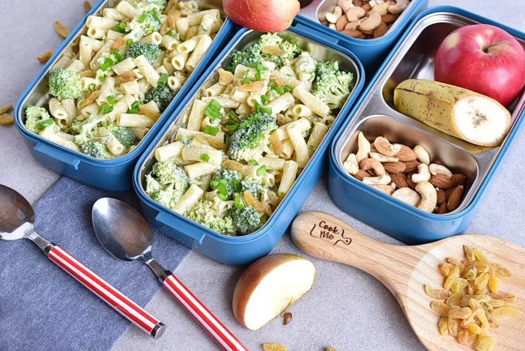 Meal-Prep Creamy Pasta Salad with Broccoli and Raisins
