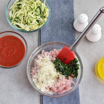 Meal-Prep Turkey Meatballs with Zoodles recipe - step 3