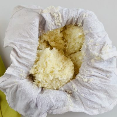 Mediterranean Cauliflower Rice recipe - step 2