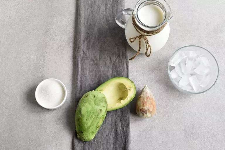 Step 1 - Moroccan Avocado Smoothie