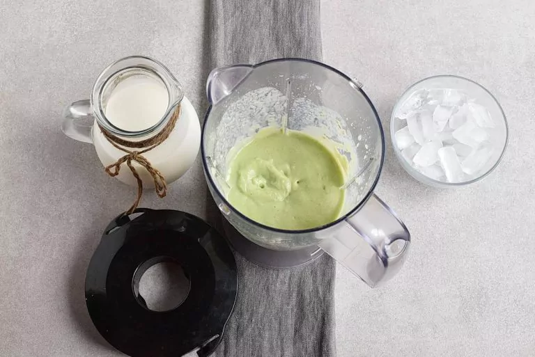 Step 3 - Moroccan Avocado Smoothie