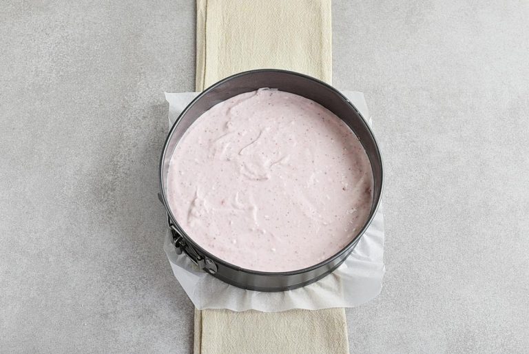 Step 9 - No-Bake Frozen Strawberry Yogurt Pie