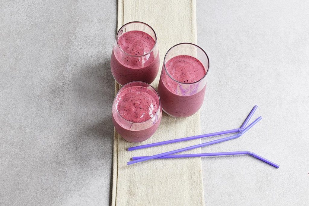 How to serve Triple Berry Smoothie