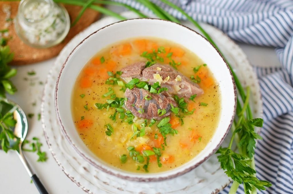 How to serve Ukrainian Split Pea Soup