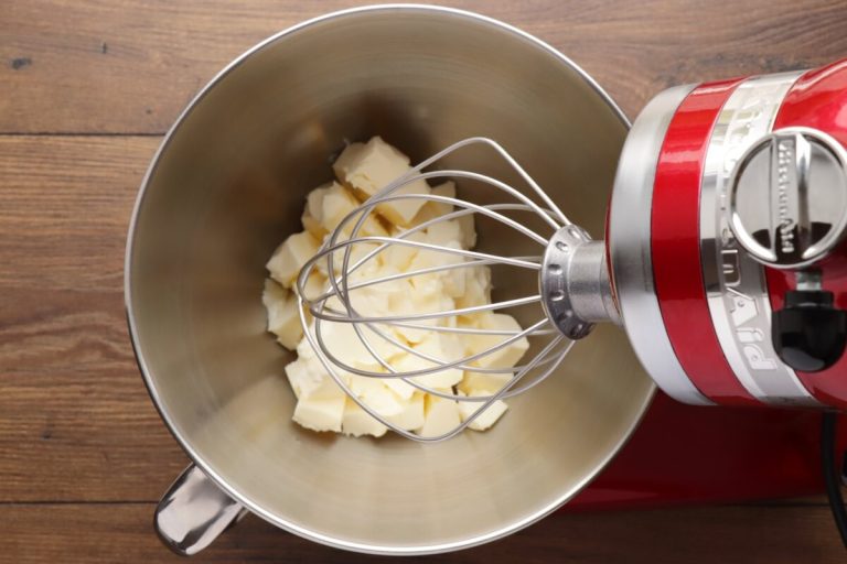 Step 1 - Vanilla Buttercream Frosting