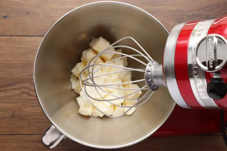 Step 1 - Vanilla Buttercream Frosting