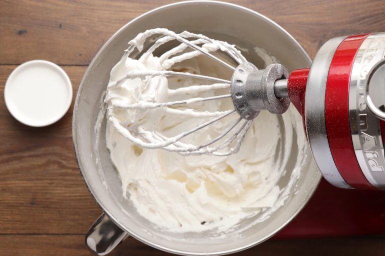 Step 4 - Vanilla Buttercream Frosting