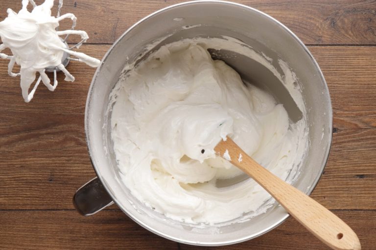 Step 5 - Vanilla Buttercream Frosting