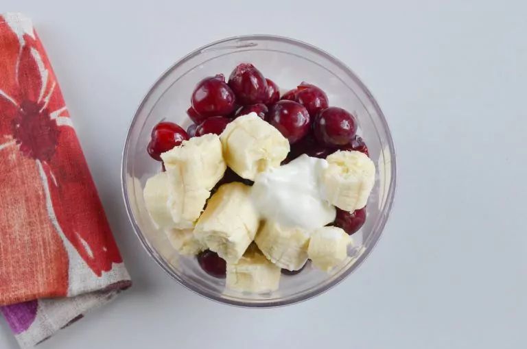 Step 1 - Banana Cherry Smoothie