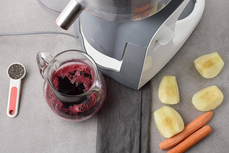 Step 1 - Beet Carrot Apple Juice