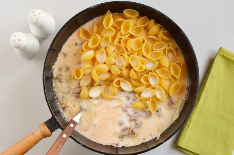 Step 5 - Cheesy Beef and Broccoli Pasta