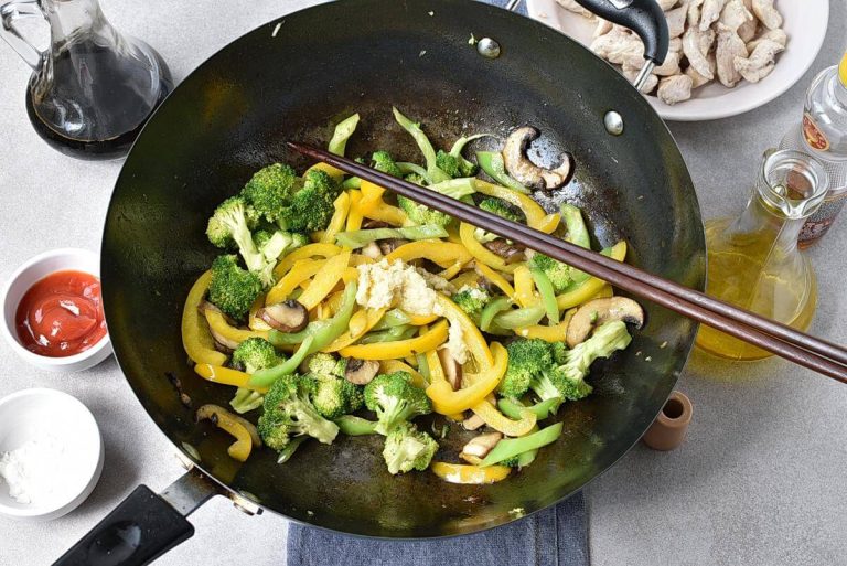 Step 3 - Chicken Stir-Fry with Rice Noodles