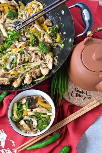 Chicken Stir-Fry with Rice Noodles