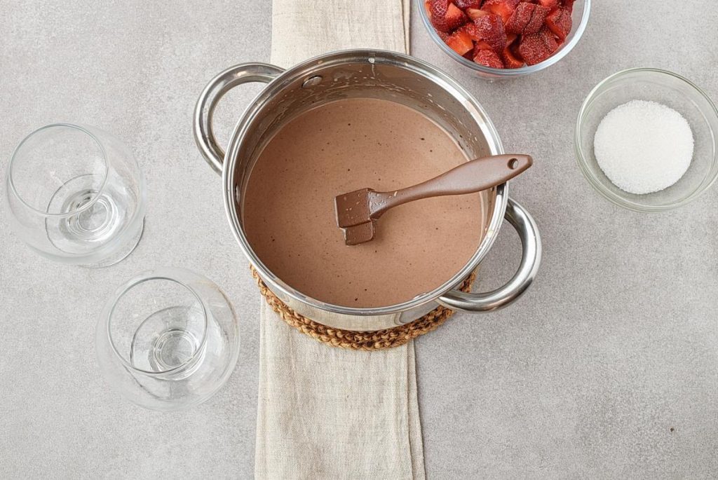 Chocolate Panna Cotta with Strawberry Topping recipe - step 4