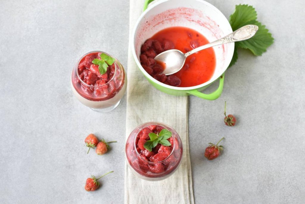 How to serve Chocolate Panna Cotta with Strawberry Topping