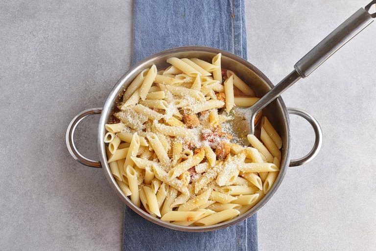 Step 5 - Creamy Rasta Pasta
