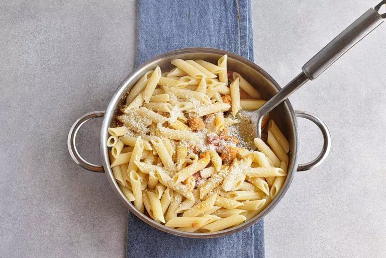 Step 5 - Creamy Rasta Pasta
