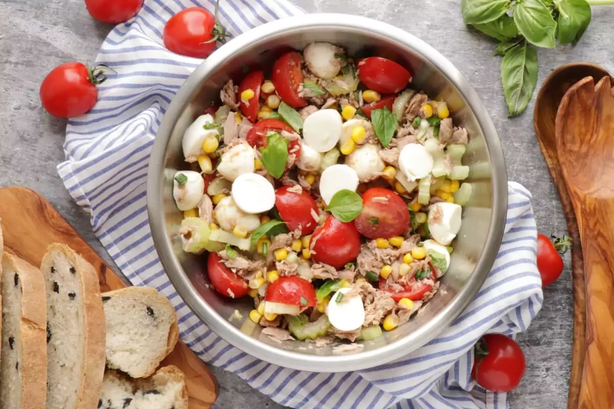 Easy Italian Tuna Corn Salad Recipe-Italian Salad Recipe with Tuna, Corn and Mozzarella-Tuna Corn Salad