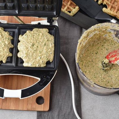 Green Oatmeal Spinach Waffles recipe - step 5
