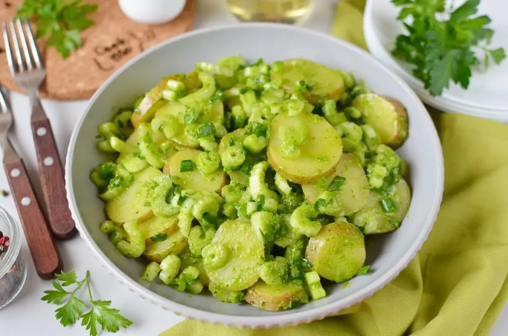 Vegan Herbed Potato Salad (no mayo!)