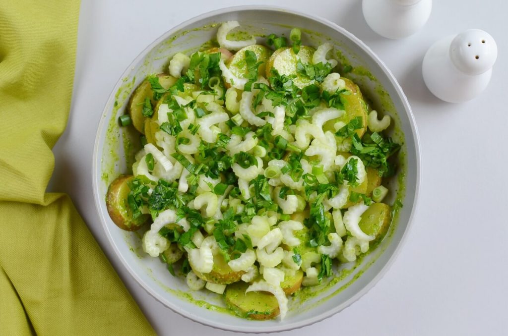 Vegan Herbed Potato Salad (no mayo!) recipe - step 6