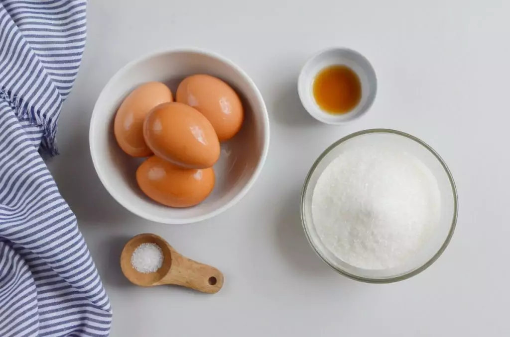 Ingredients for Homemade Marshmallow Crème (Frosting)