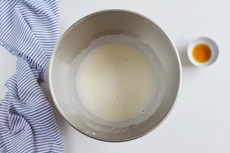 Step 2 - Homemade Marshmallow Crème (Frosting)