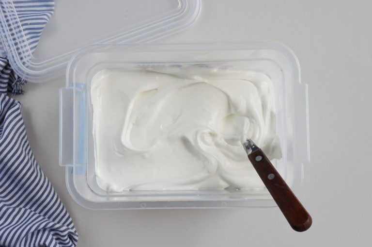 Step 6 - Homemade Marshmallow Crème (Frosting)